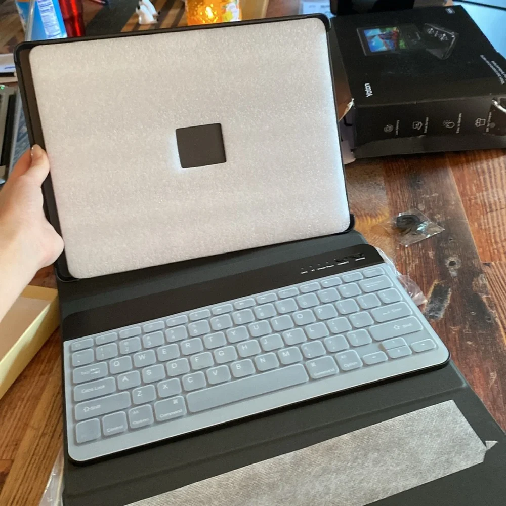 Wireless keyboard tablet keyboard
